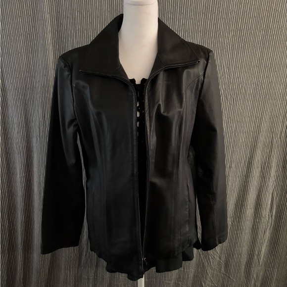 Leather jacket - Picture 1 of 5